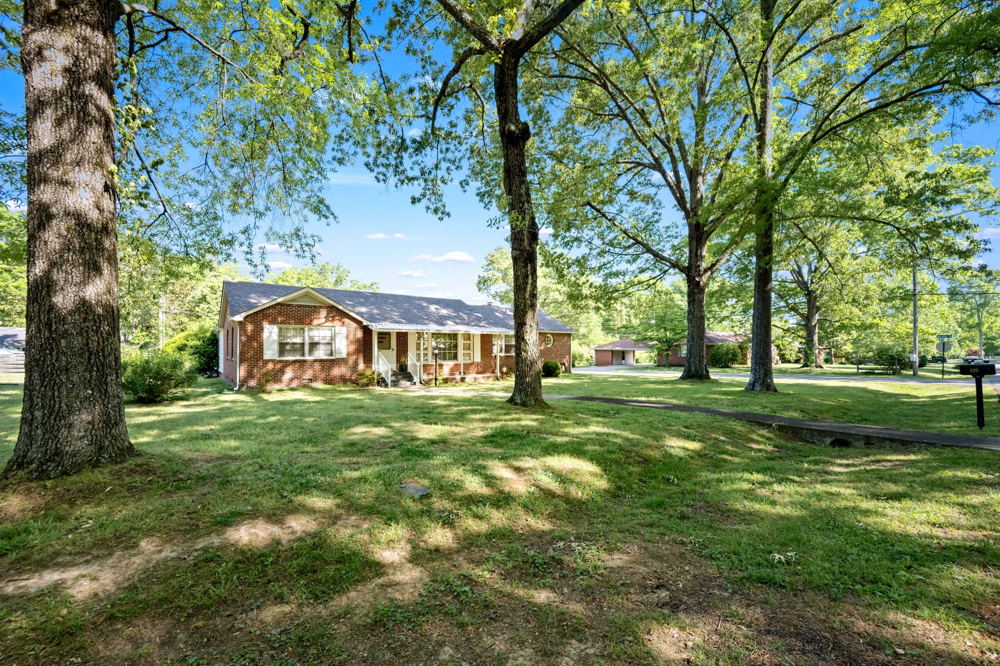 400 EDGEWOOD DRIVE