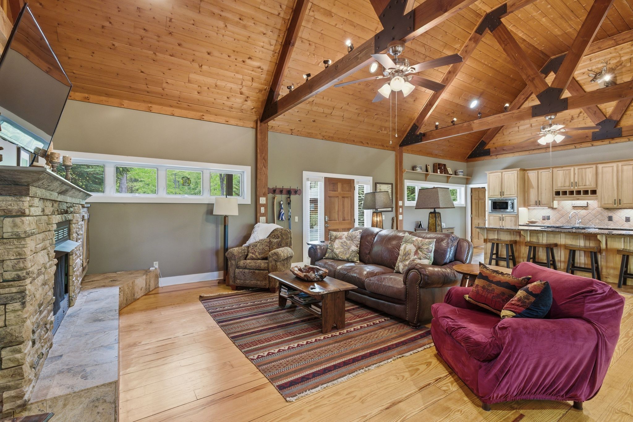 1233 Oliver Dr