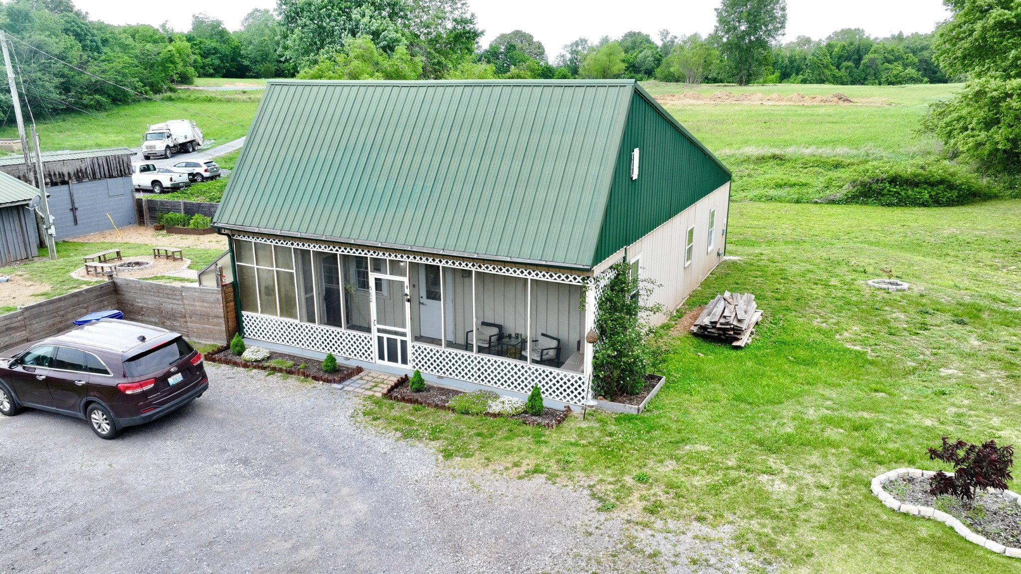 582 Cerulean Rd