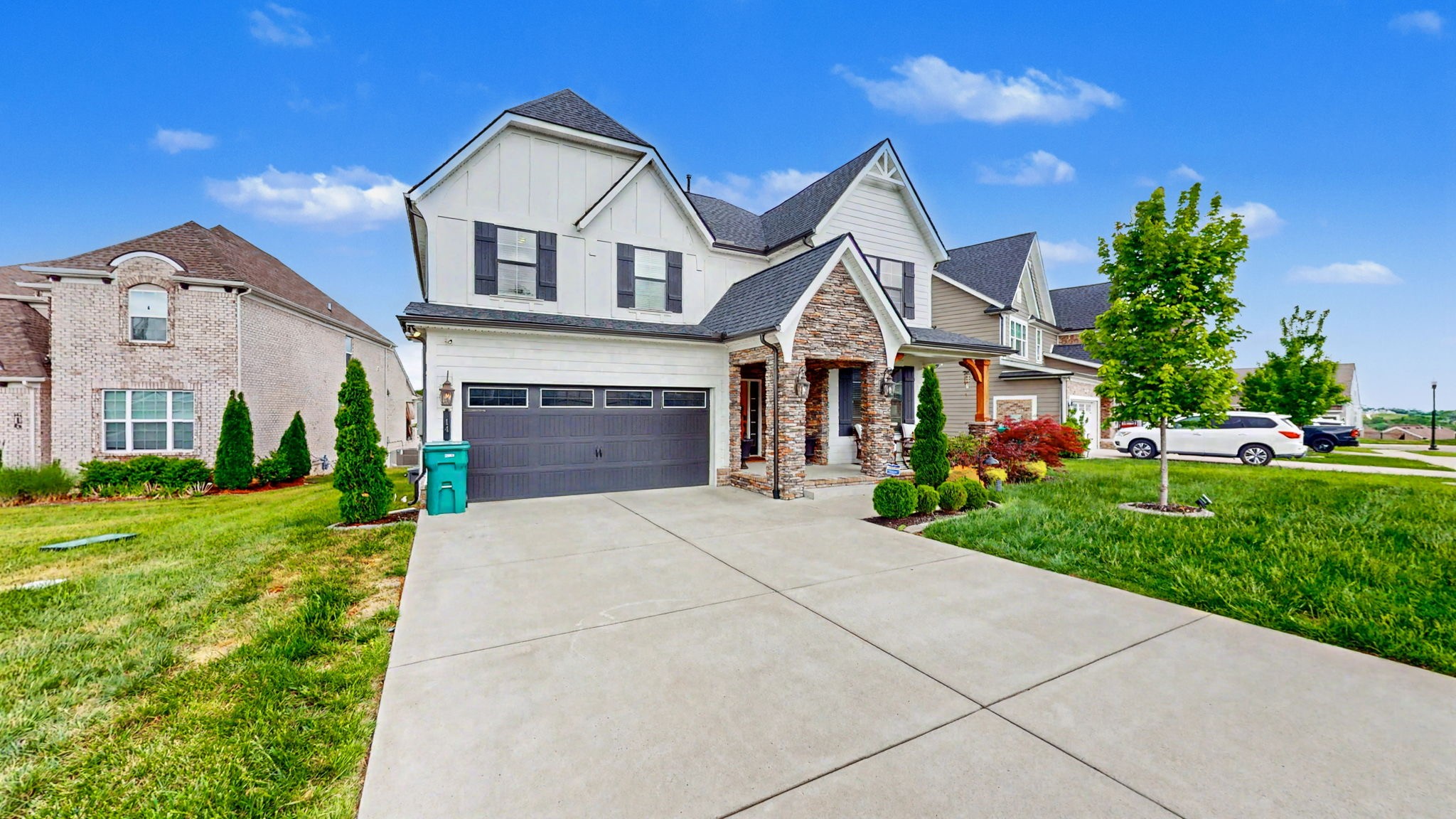 14 Bristol Ct