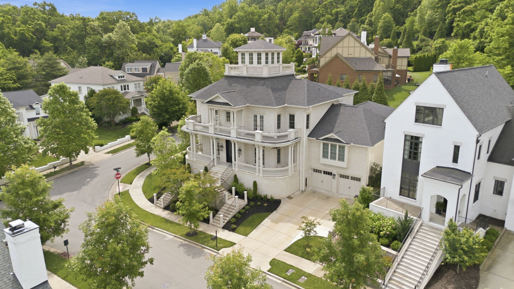 501 Bonaire Ln