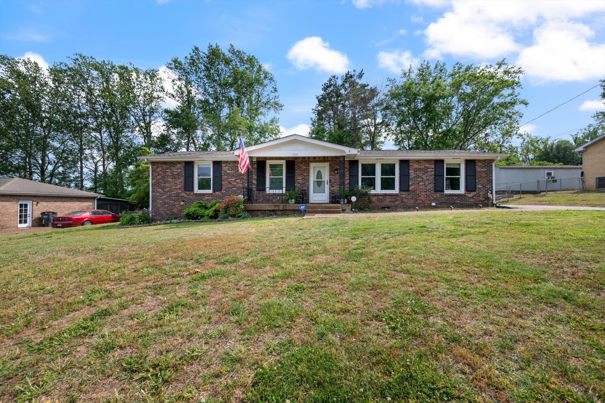208 Bass Dr
