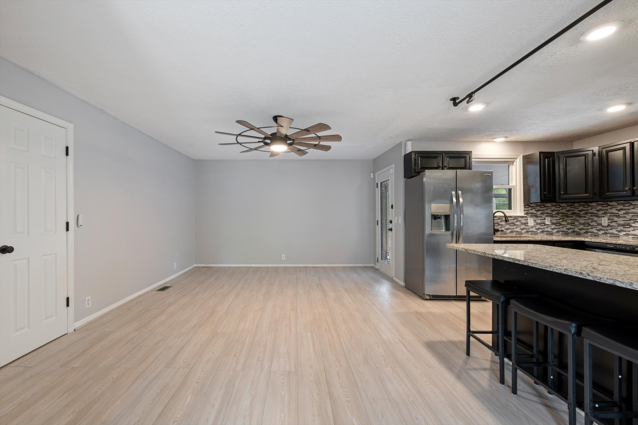 208 Bass Dr