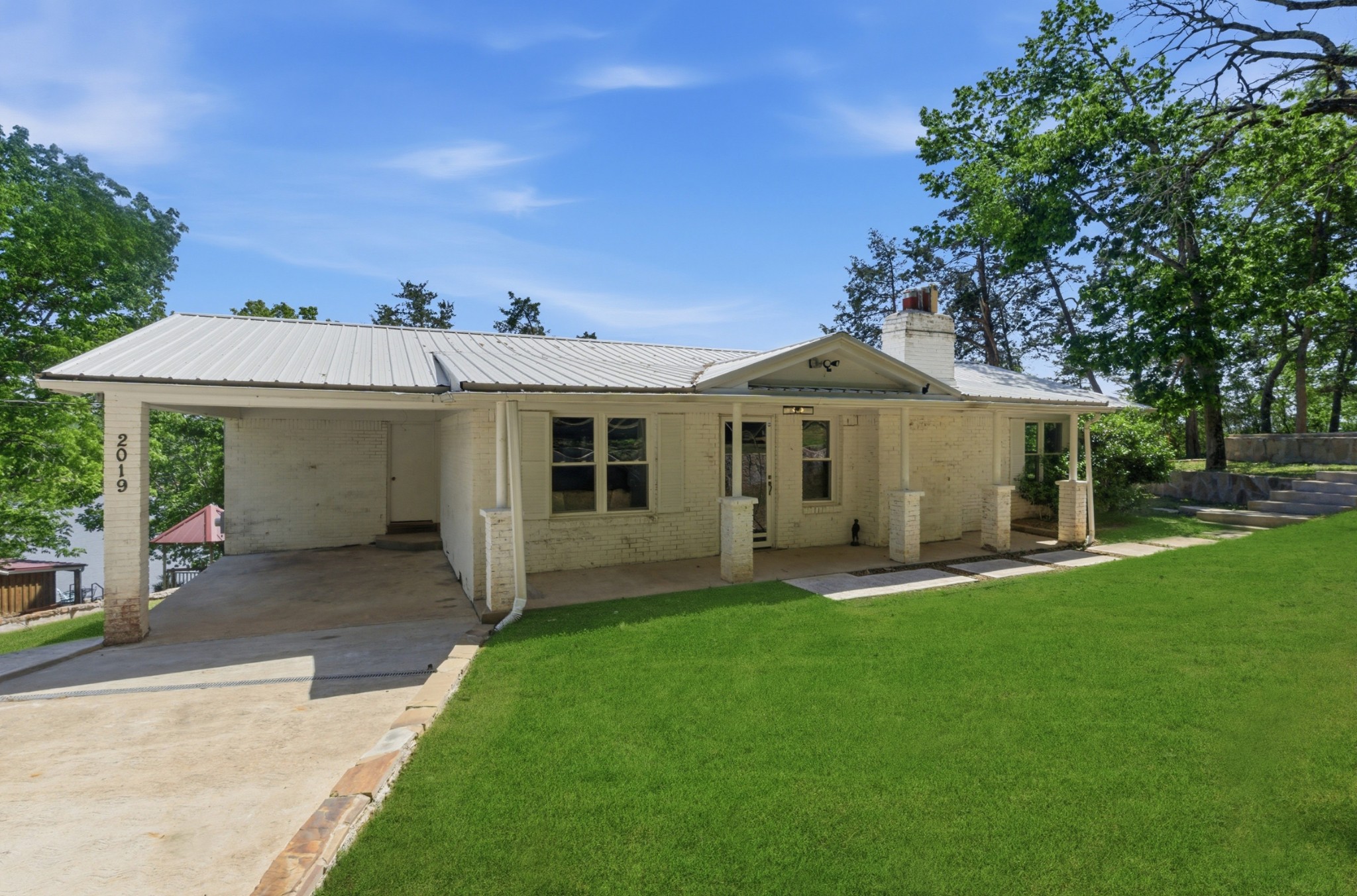 2019 Cedar Bluff Dr