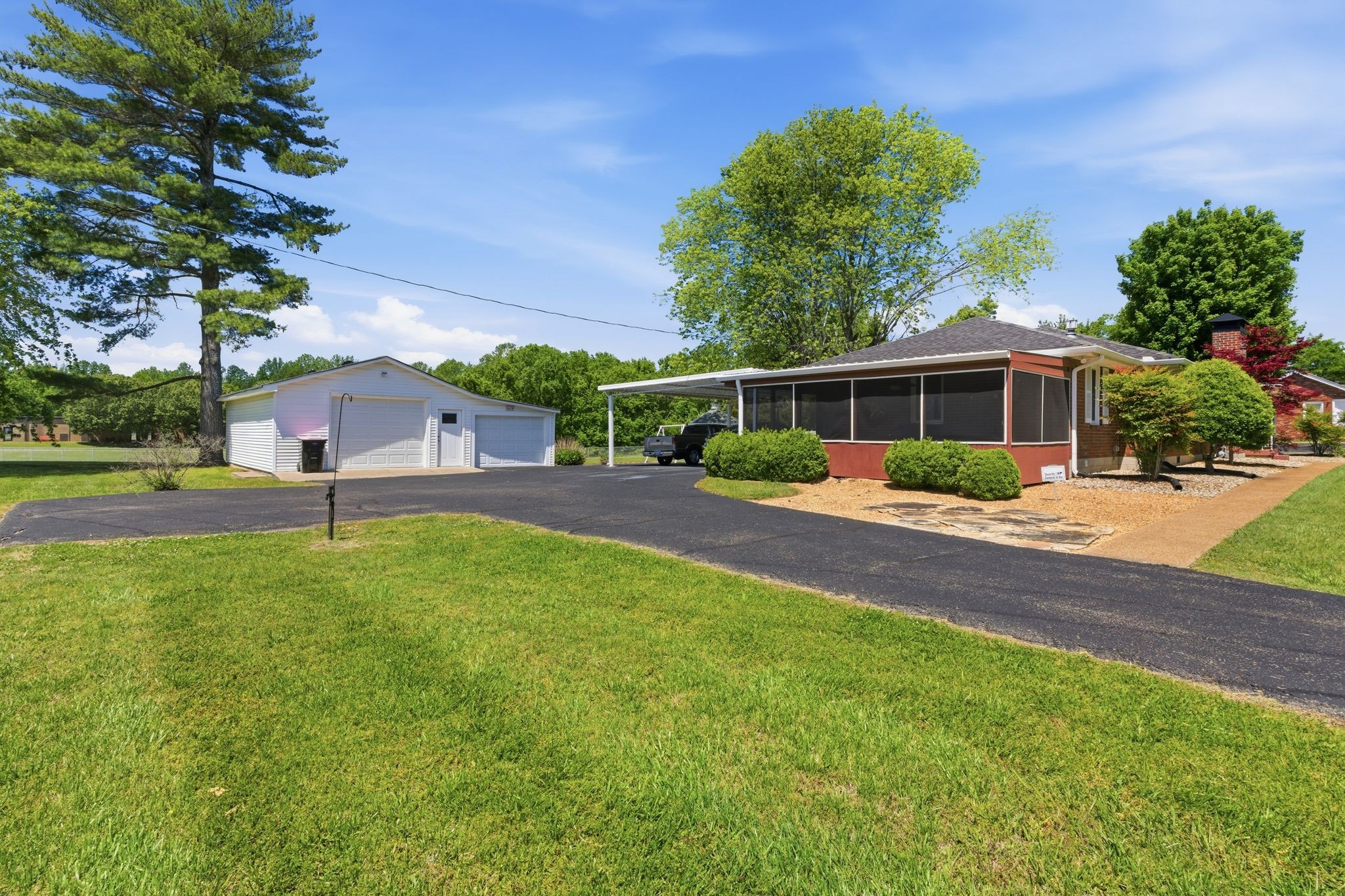 2678 Highway 41, S