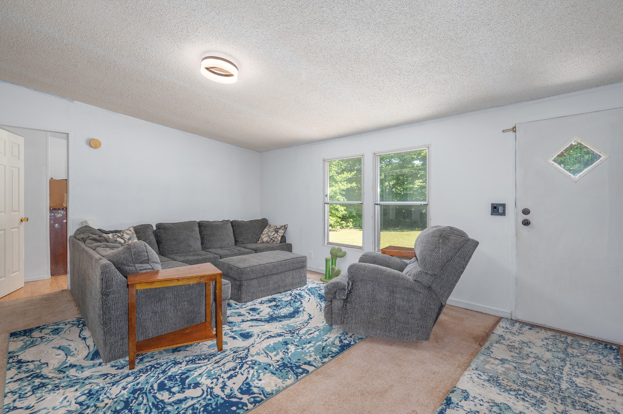 5723 Highway 48, N