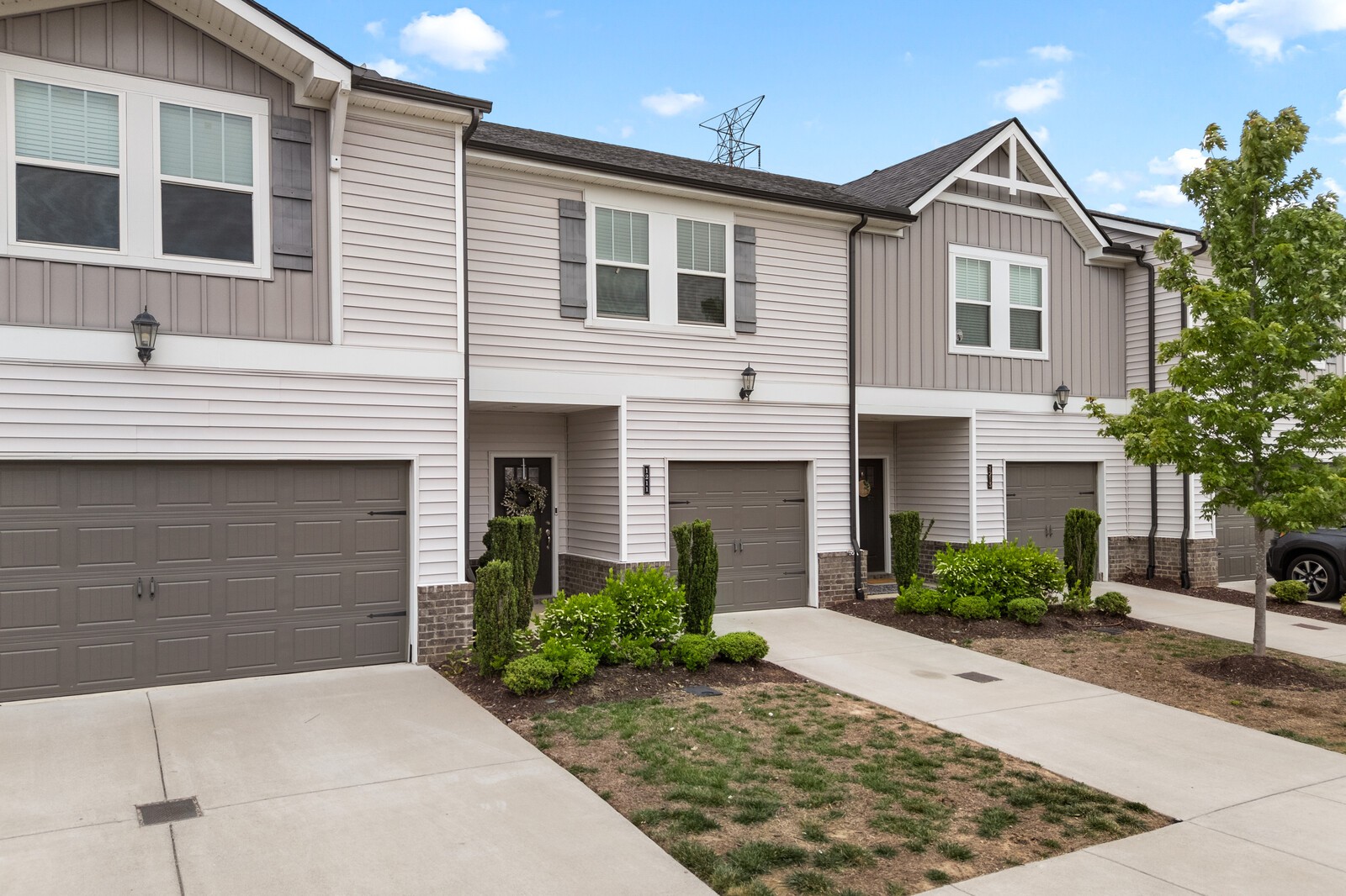 1211 W End Station Dr