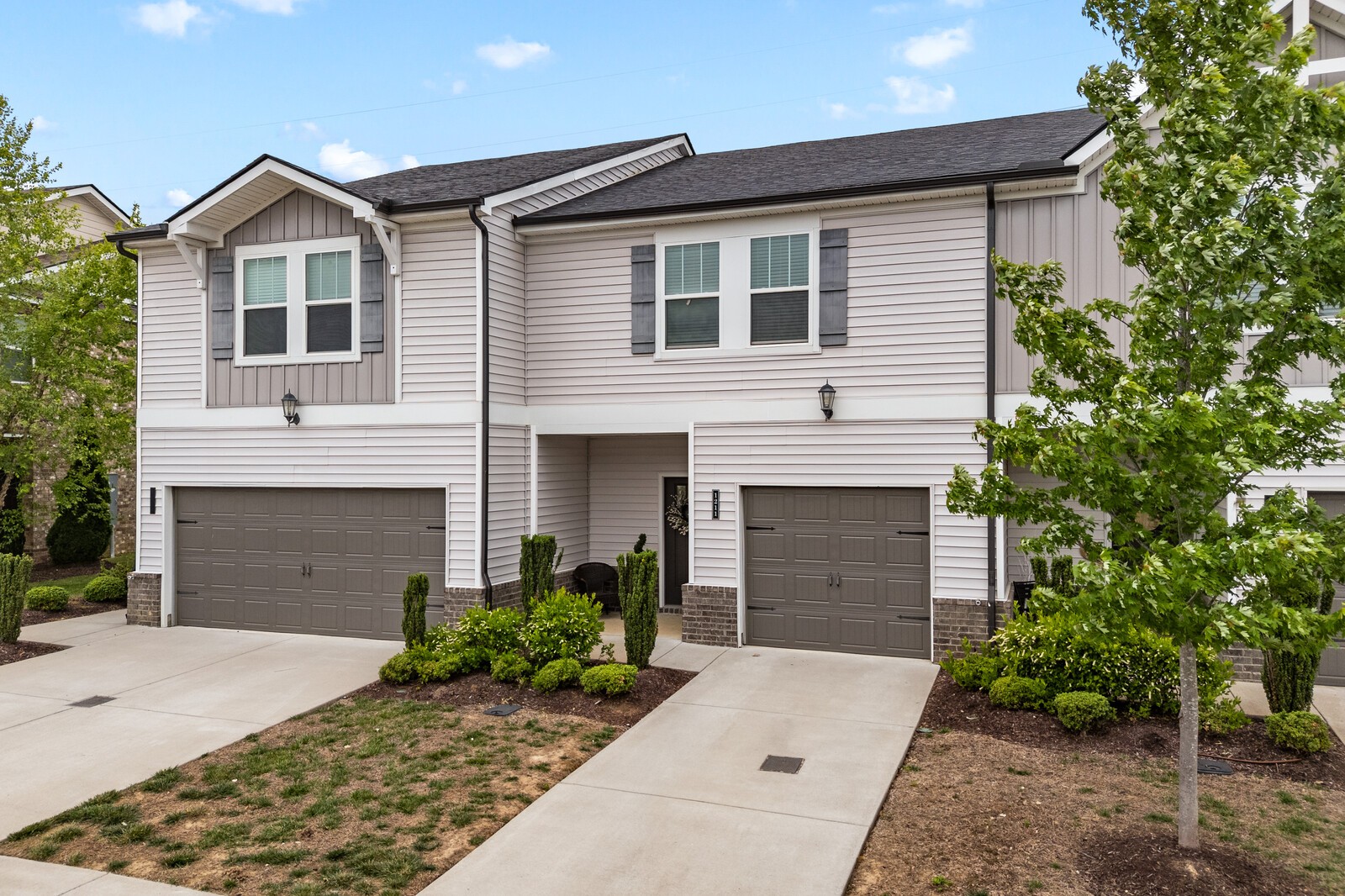 1211 W End Station Dr