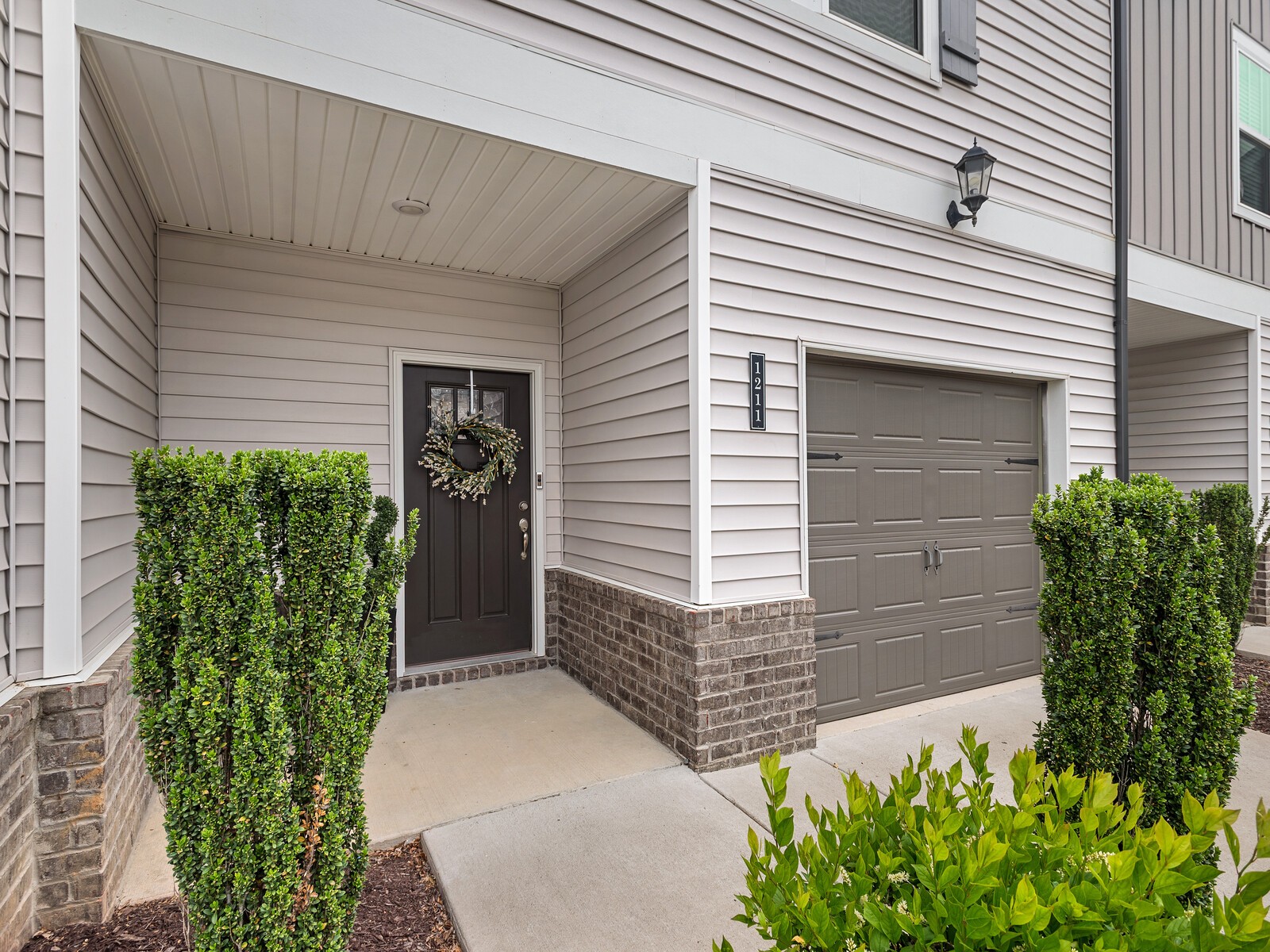 1211 W End Station Dr