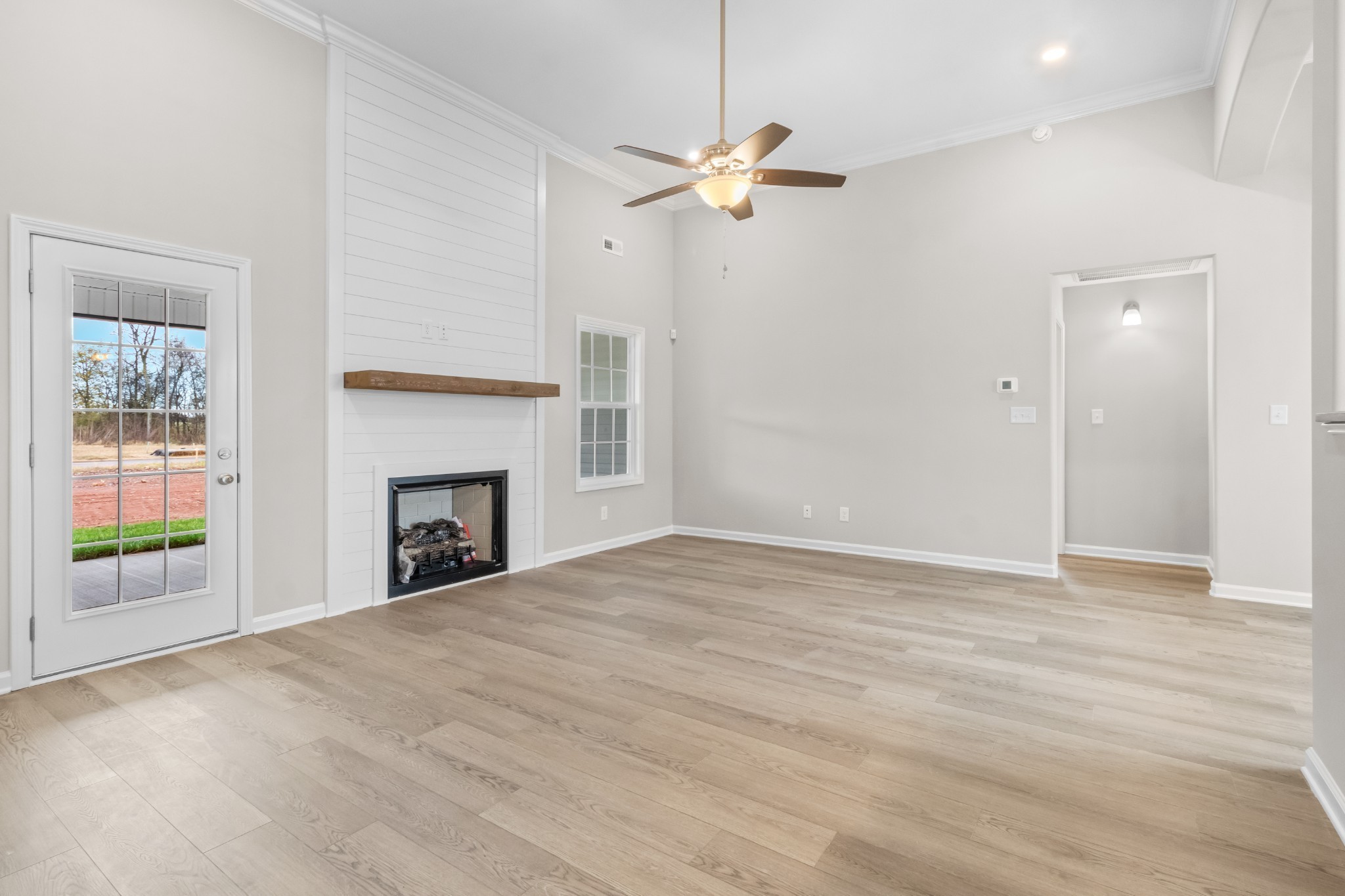 1409 Winterset Dr