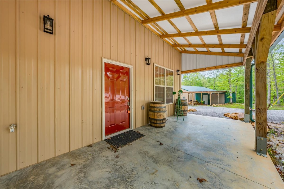 886 Hunters Ridge Dr