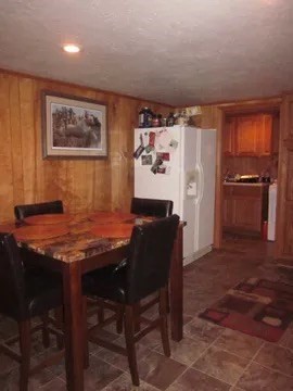 253 Woodland Acres Rd