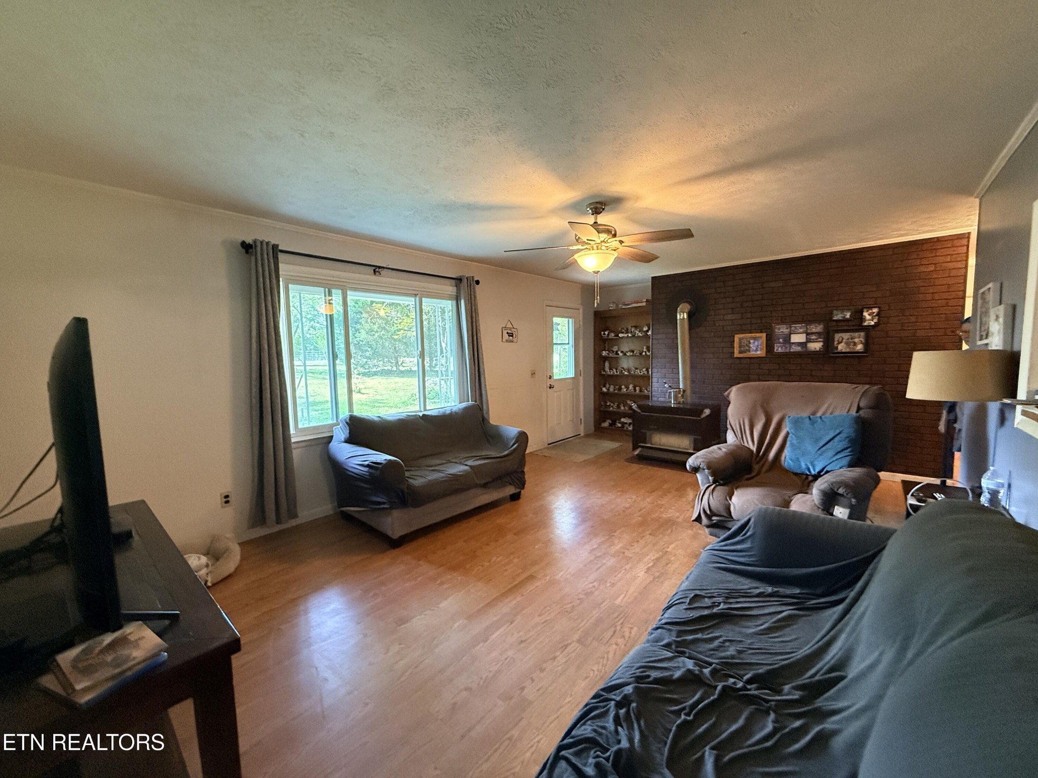 1200 Banner Springs Rd