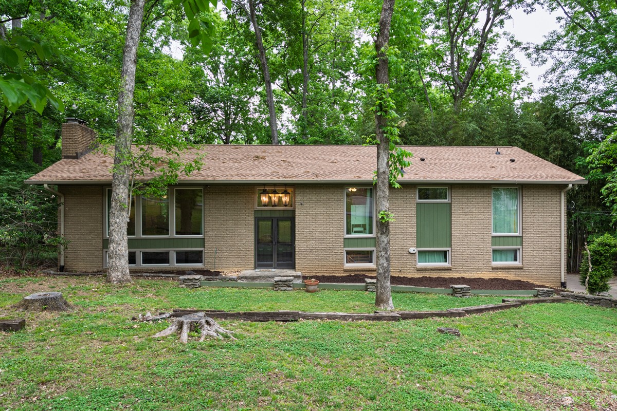 123 Trail East Drive
