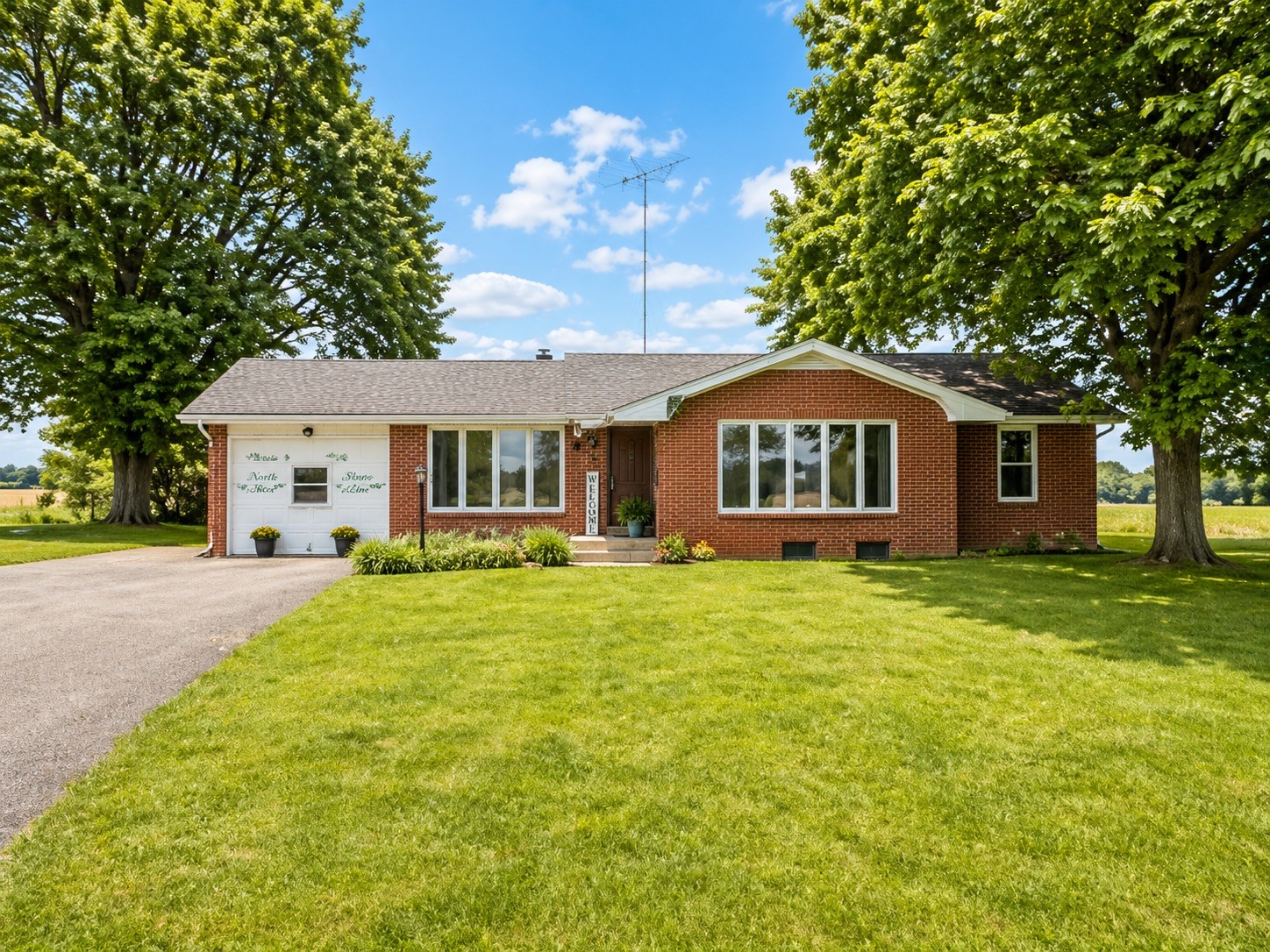 2600 State Line Rd, W