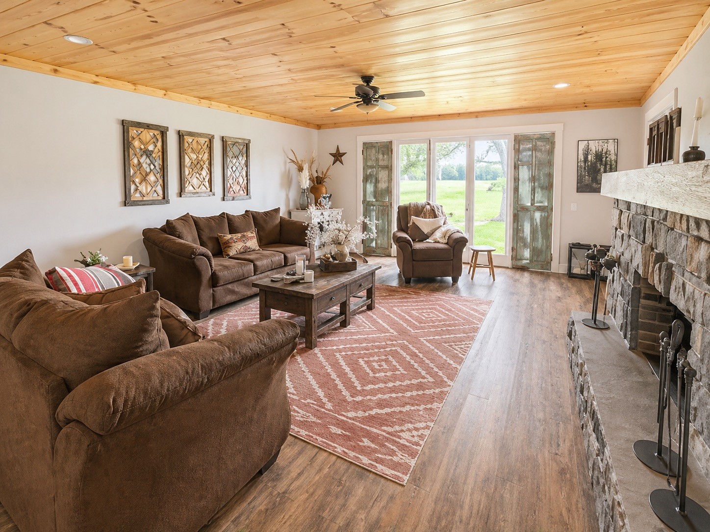 2600 State Line Rd, W