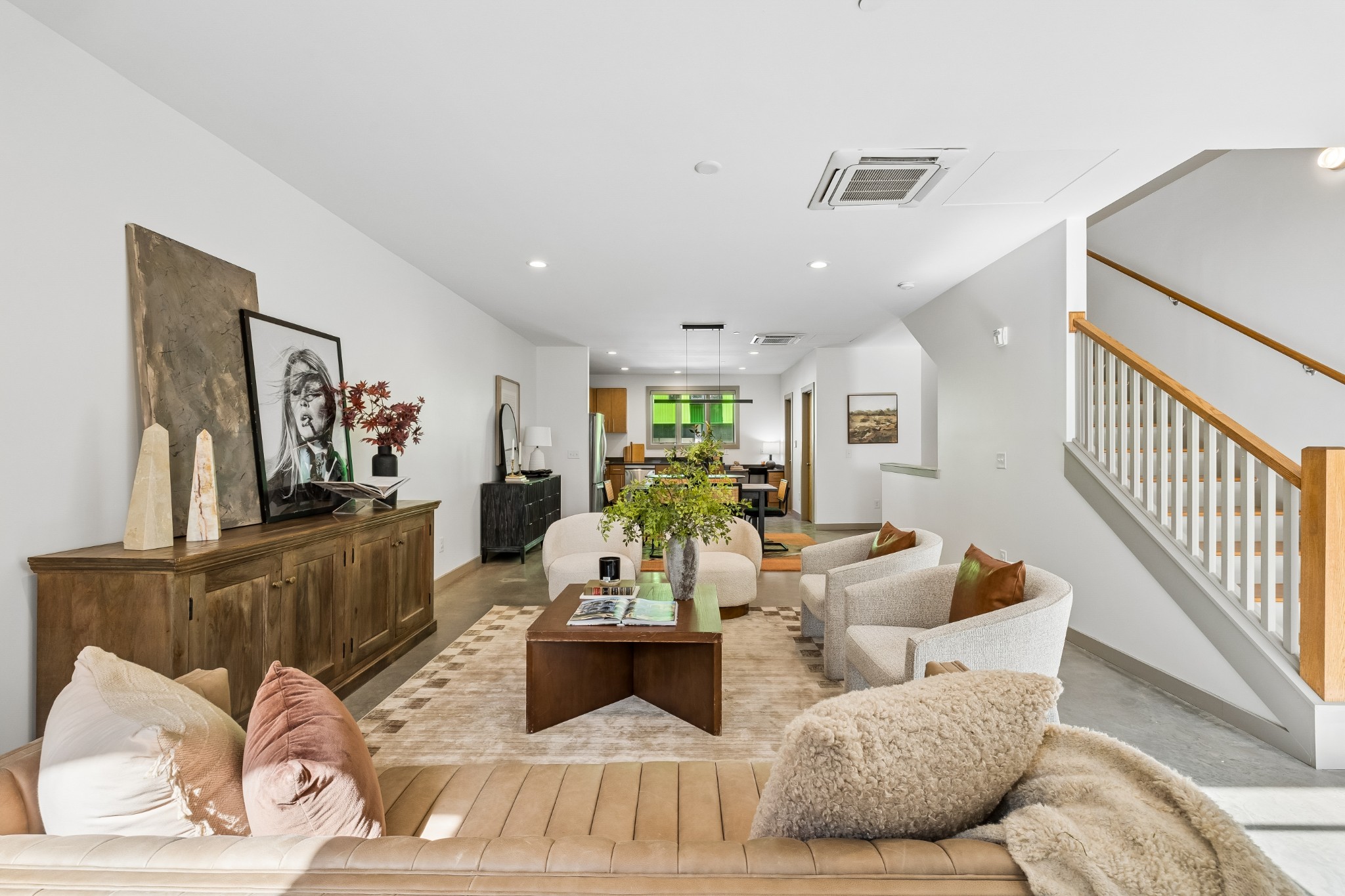 1257 Martin St