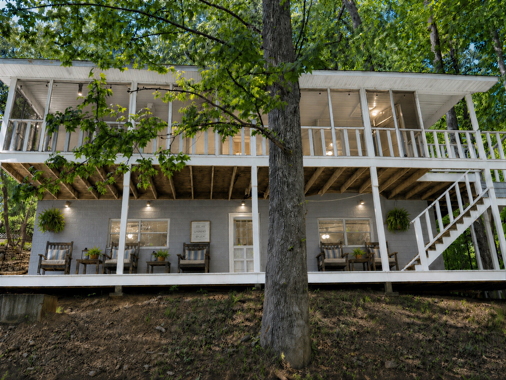 537 Algonquin Rd