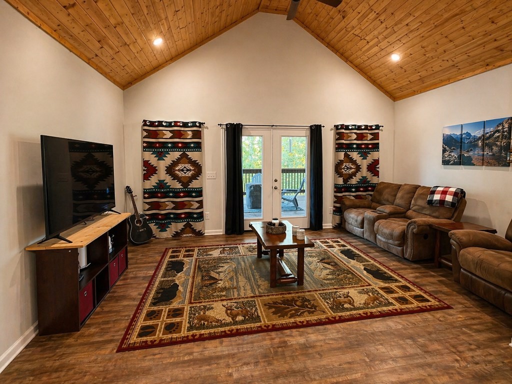 225 Antler Dr