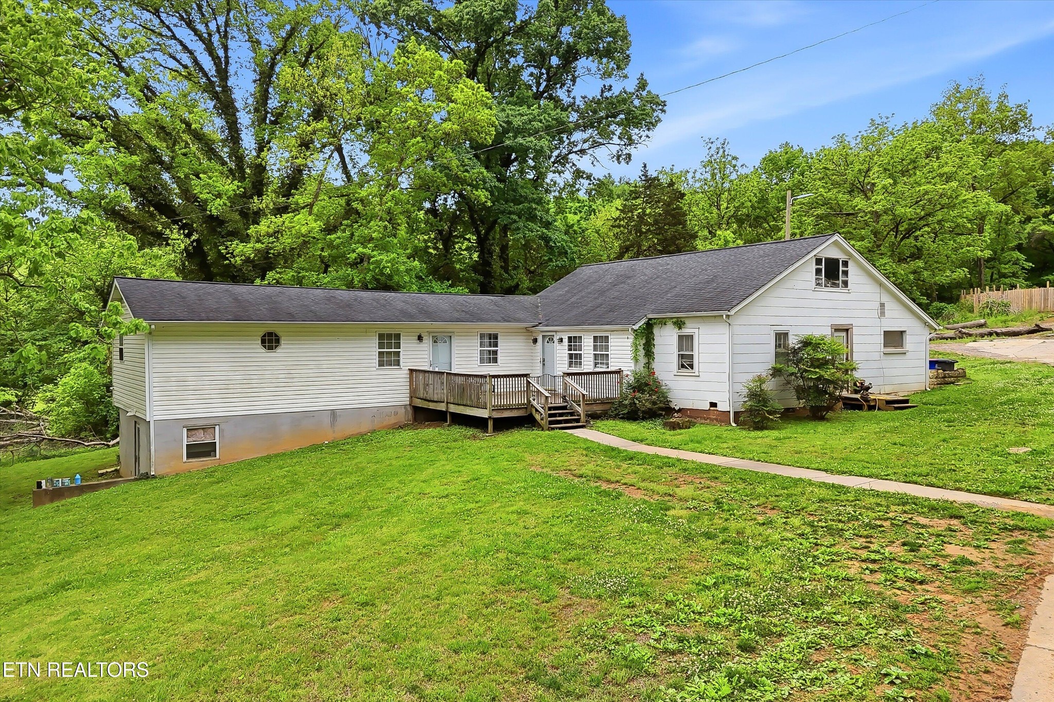 601 N Chilhowee Drive