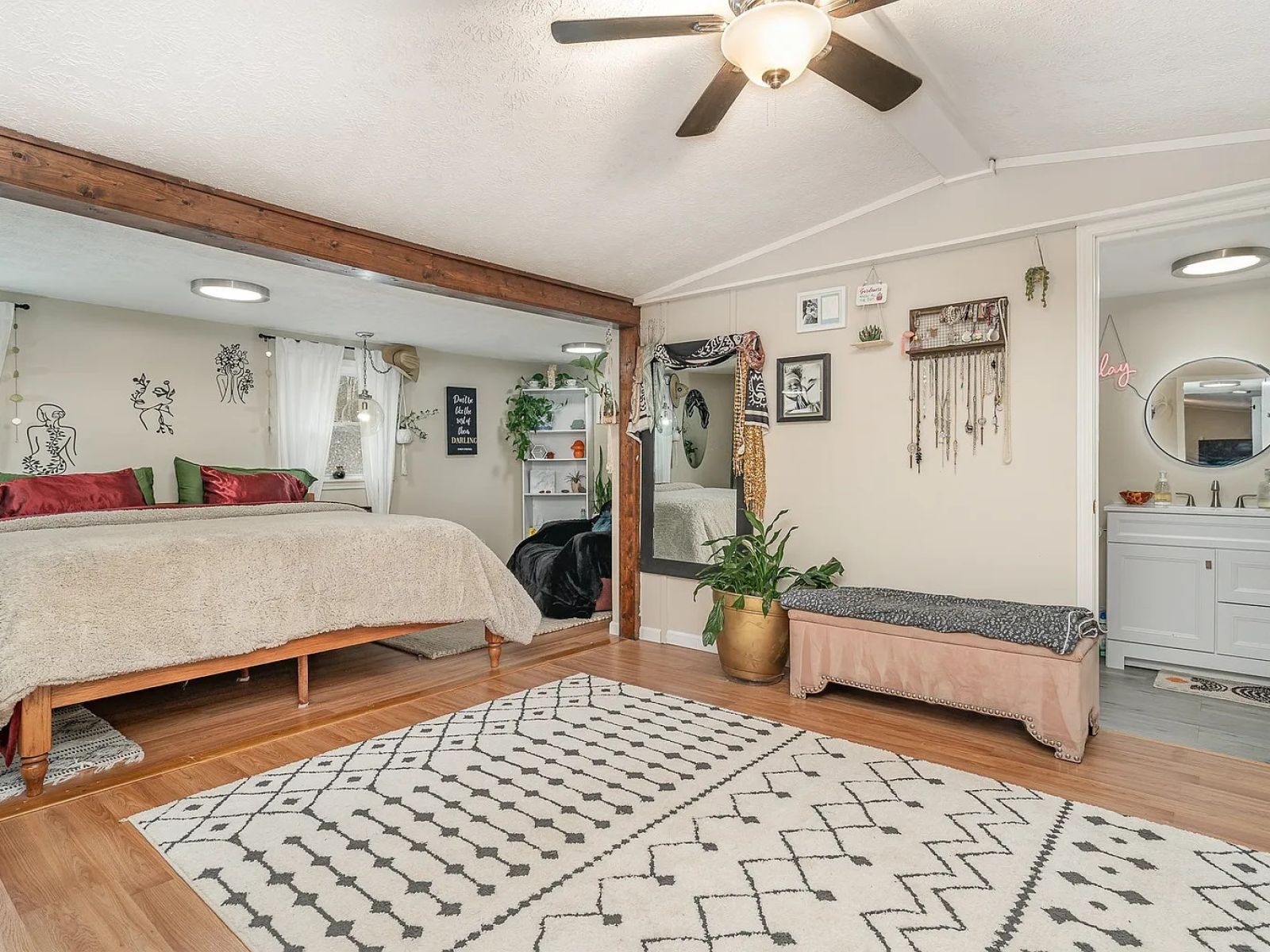 1023 Deer Ridge Rd