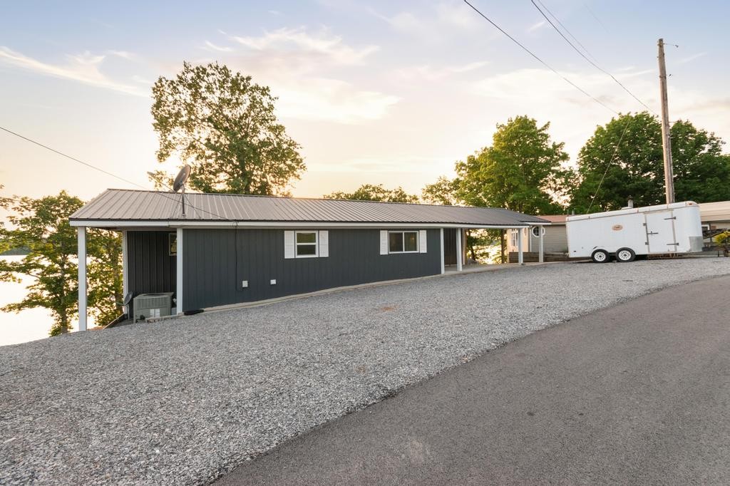 774 Ridge Dr