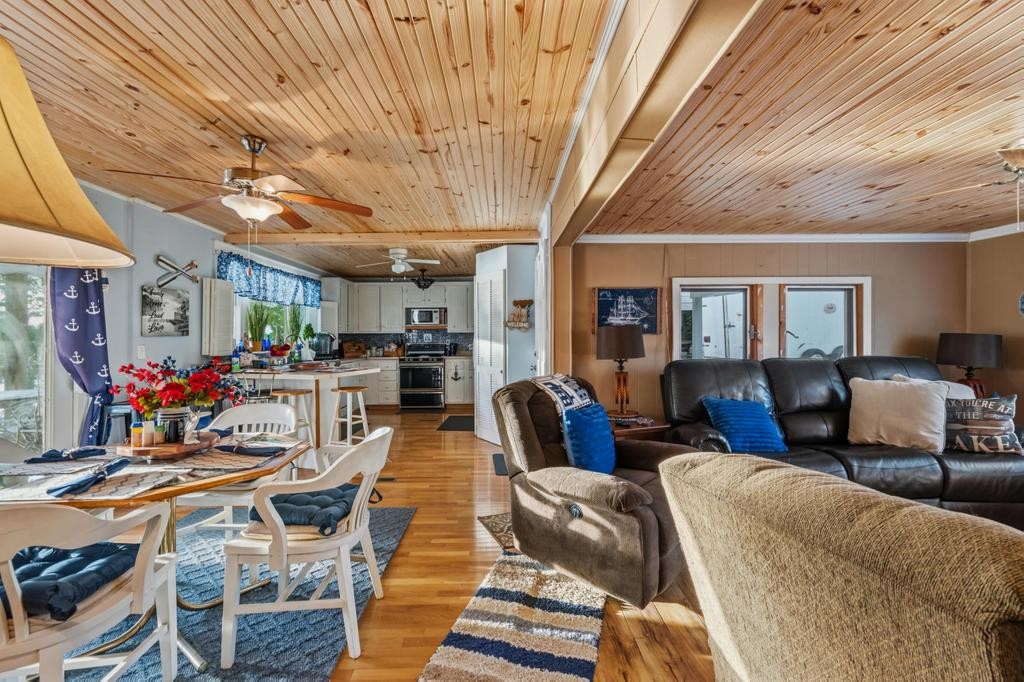 774 Ridge Dr