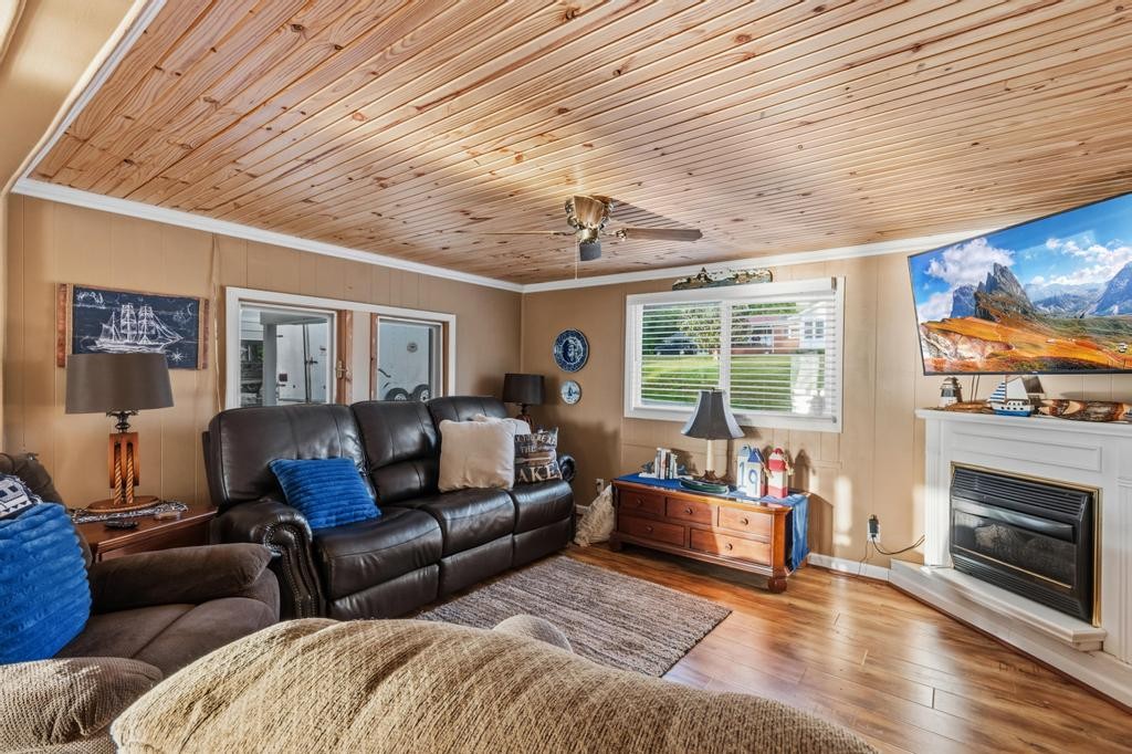 774 Ridge Dr