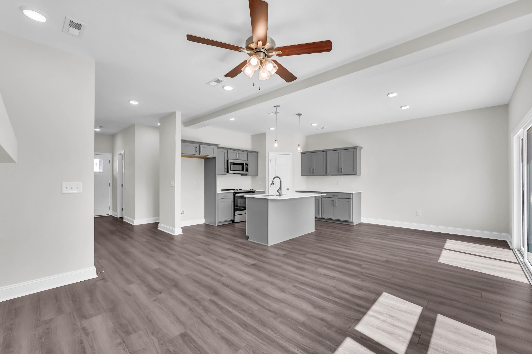 551 Charleston Cove Way
