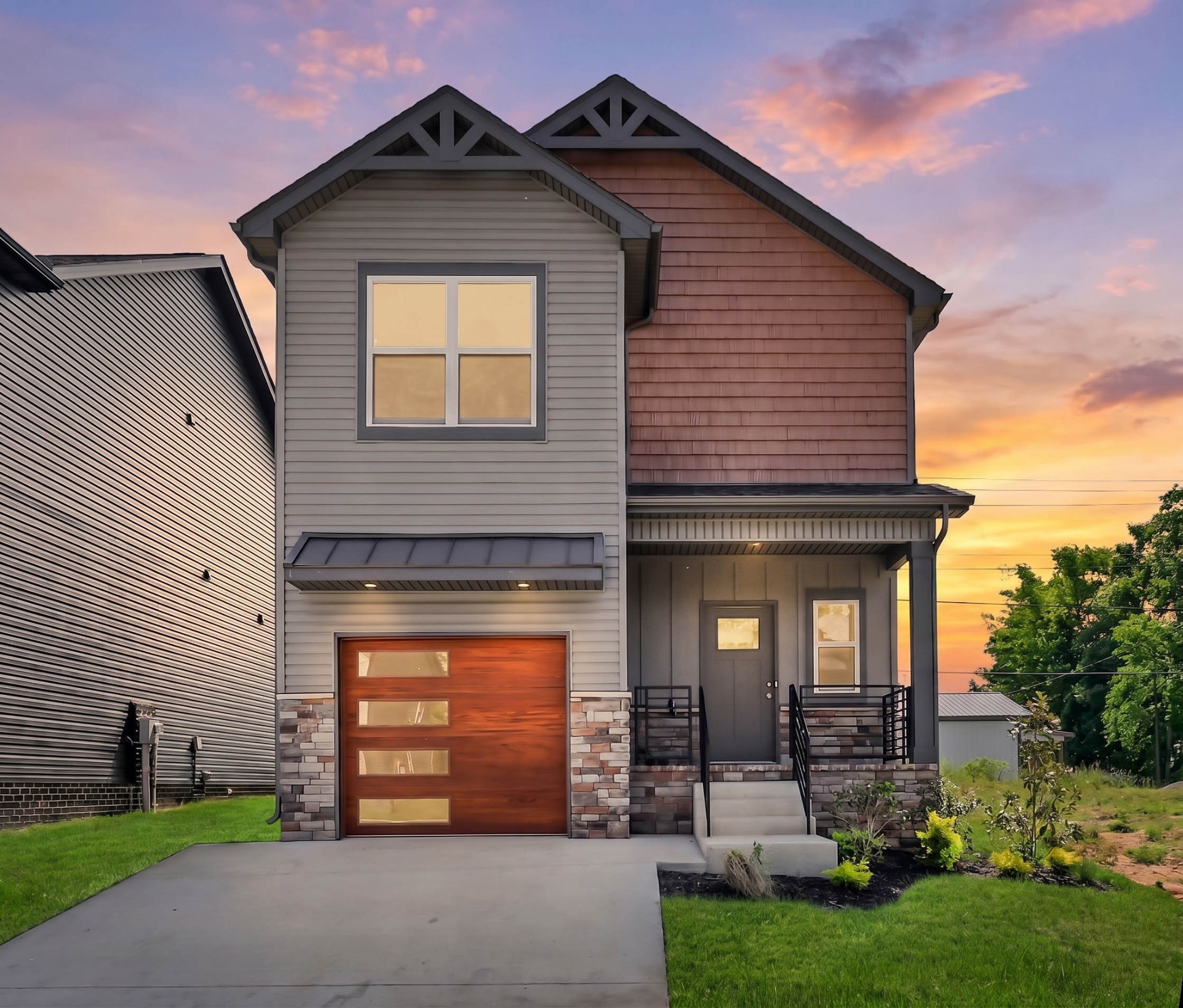 551 Charleston Cove Way