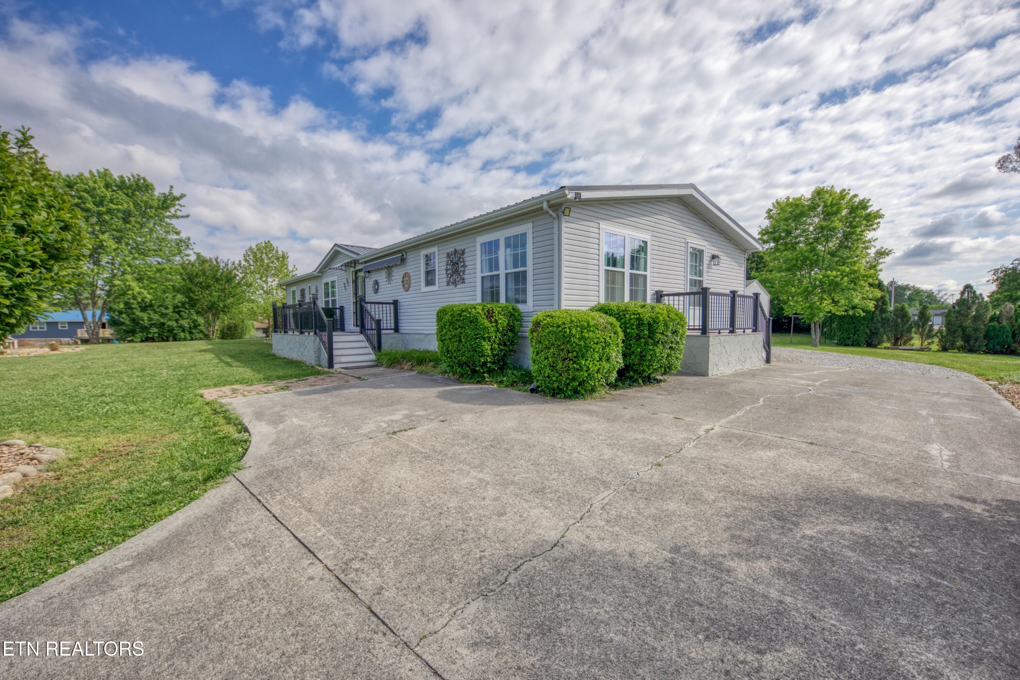 1112 Oakes Vista Lane