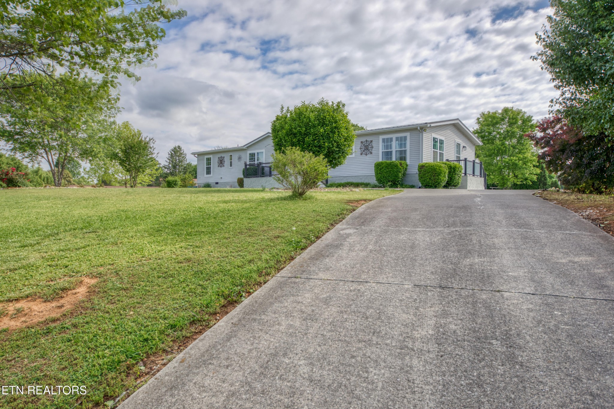 1112 Oakes Vista Lane