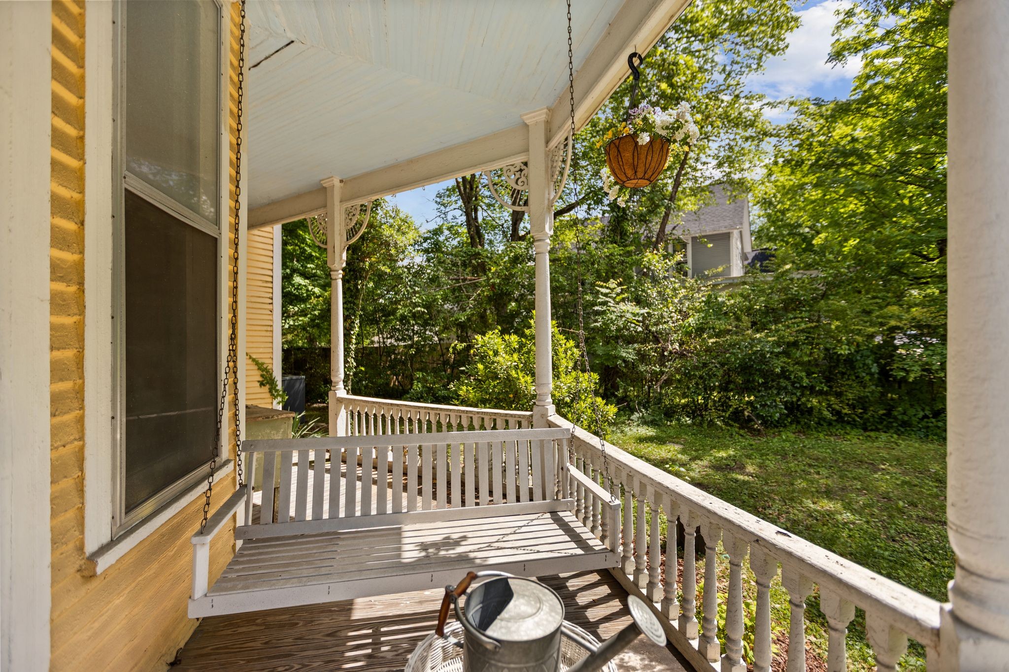 617 Mulberry Ave