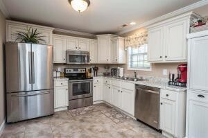 5769 Mouse Creek Road, NW