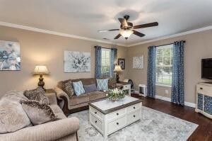 5769 Mouse Creek Road, NW