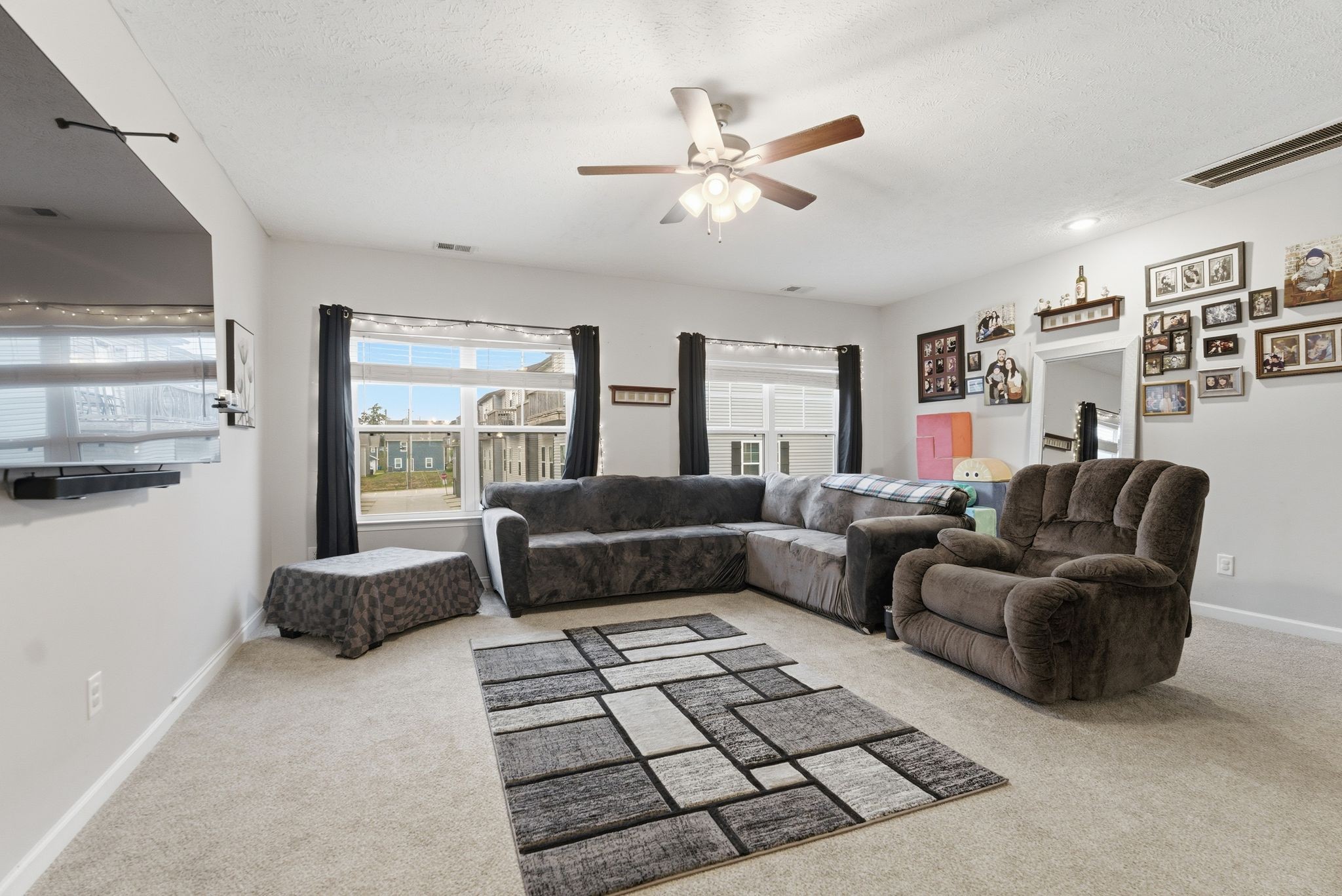324 Jerry Butler Dr