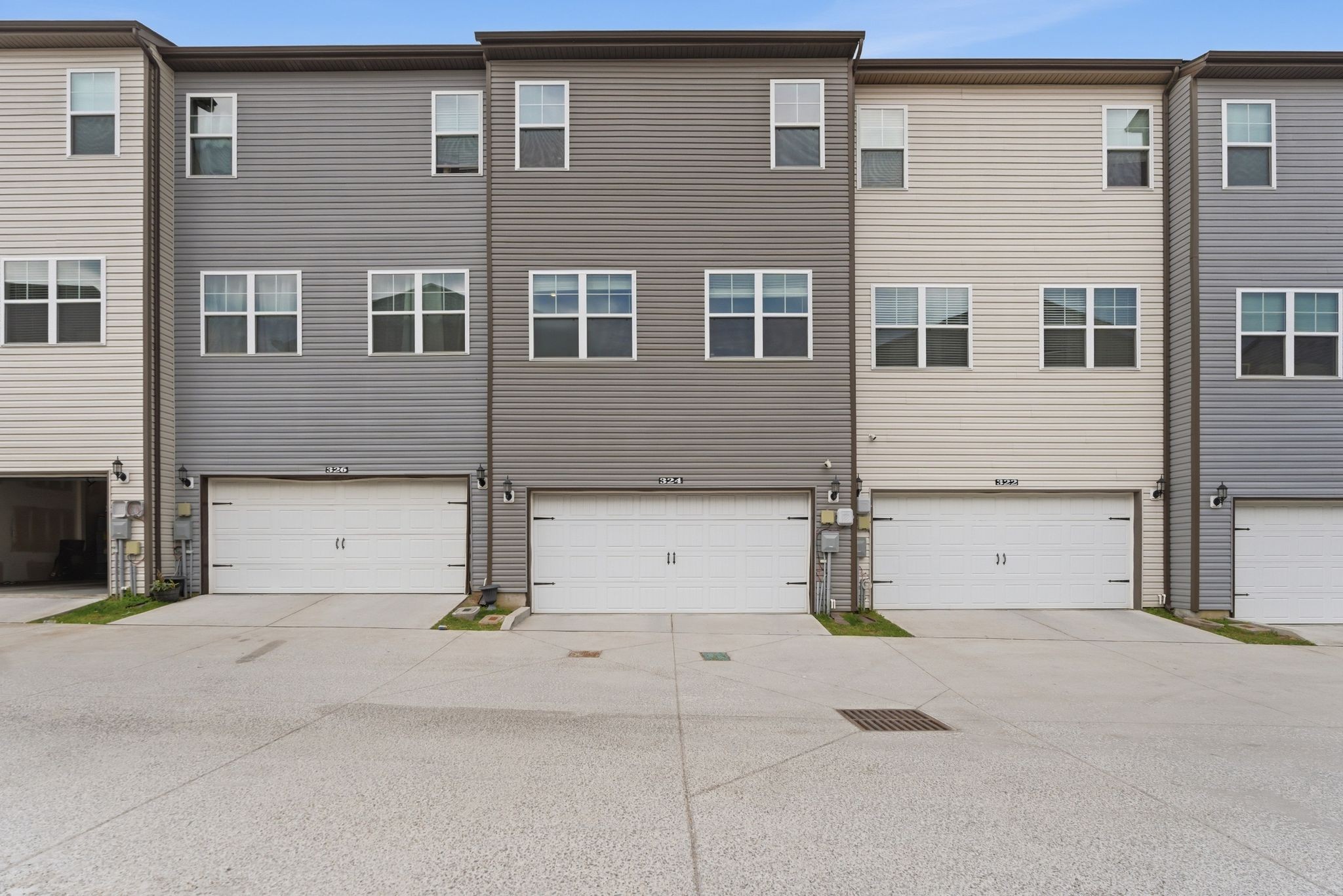 324 Jerry Butler Dr