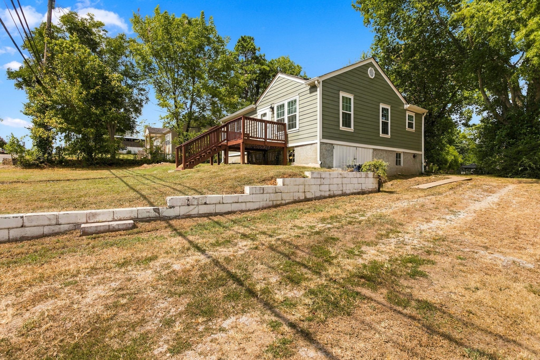 1123 Mapleash Ave