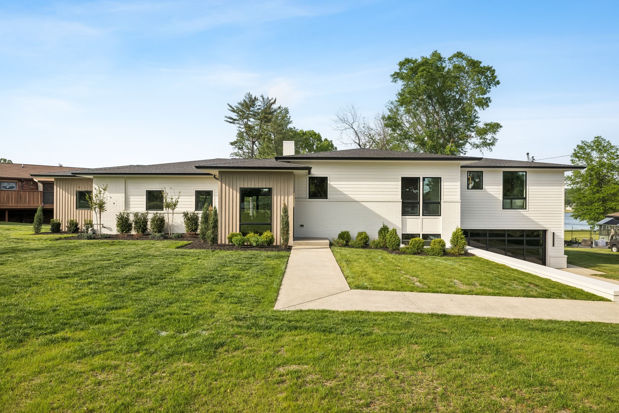 103 Walnut Dr