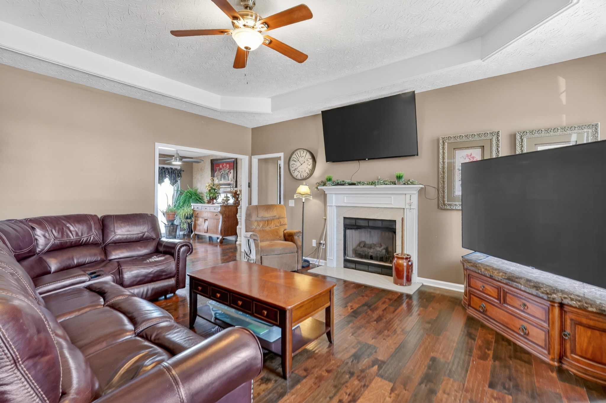 105 Hunterwood Dr