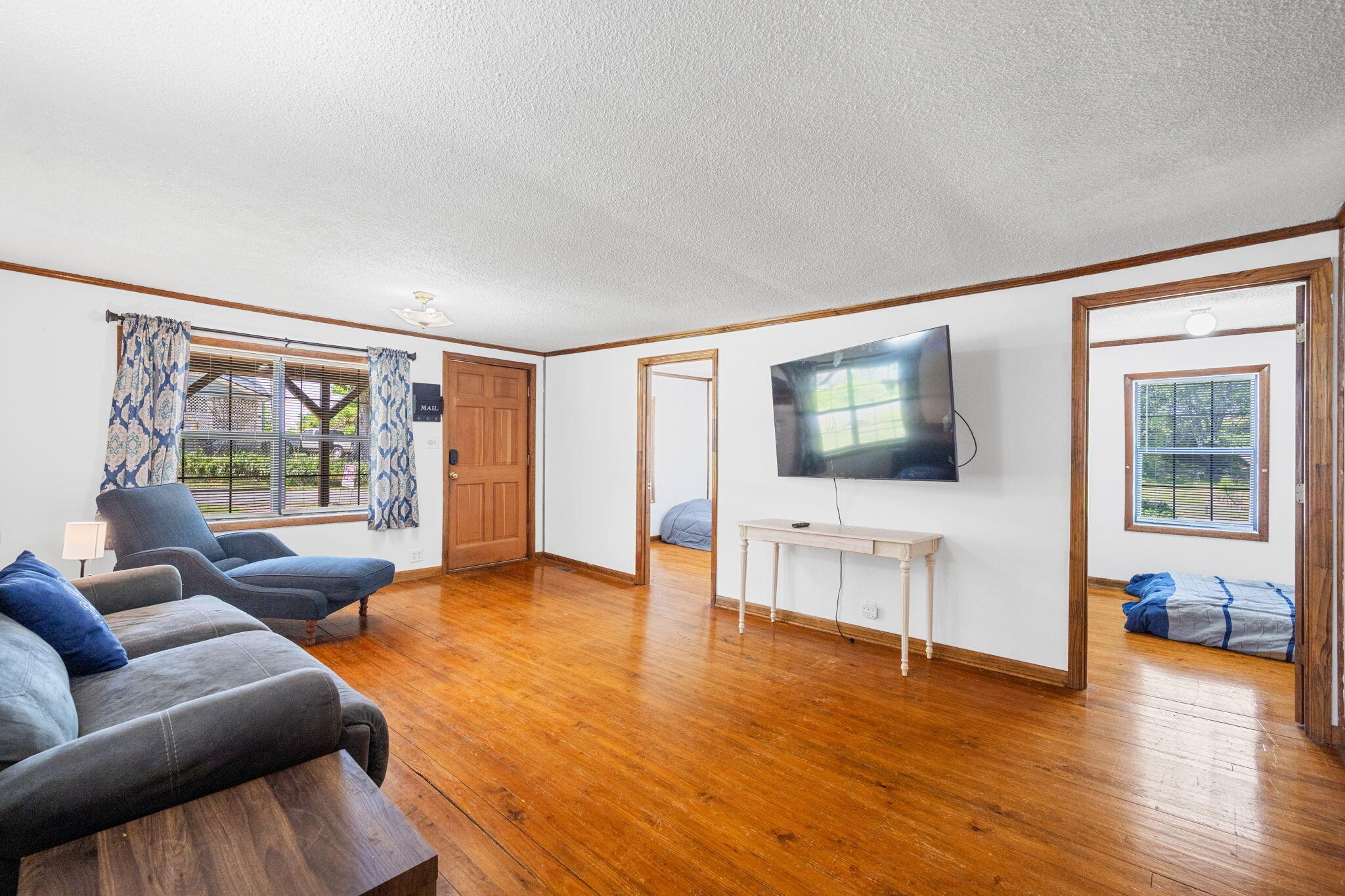 1180 Sunset Trail, NE