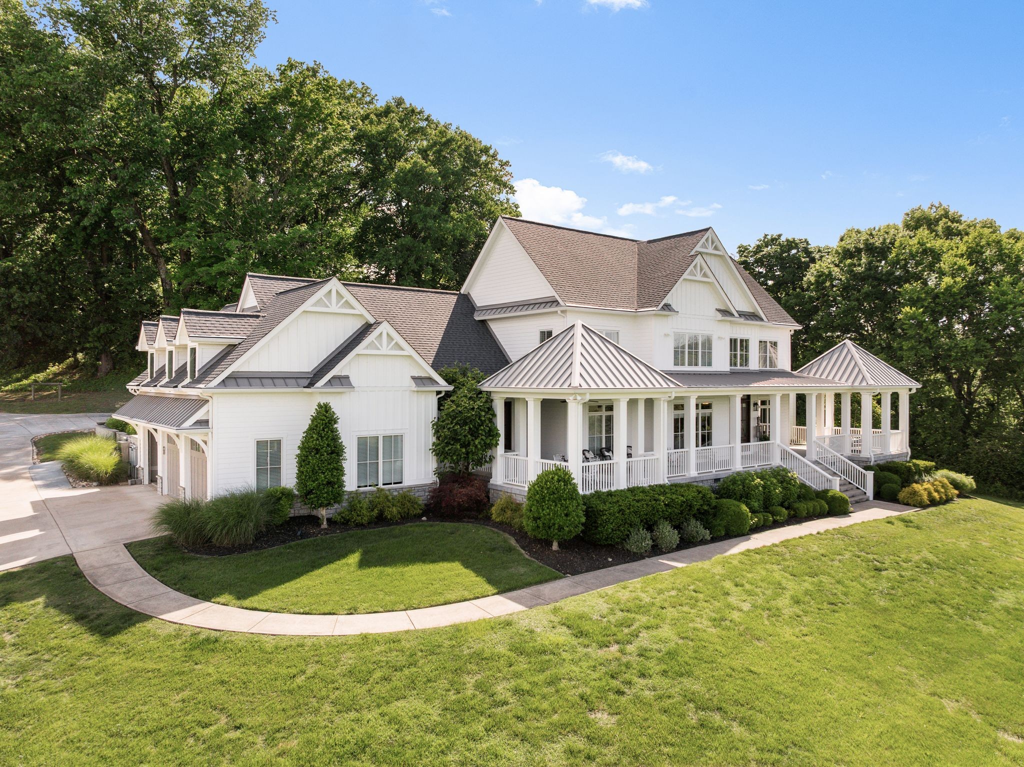 1935 Thompson Station Rd, W