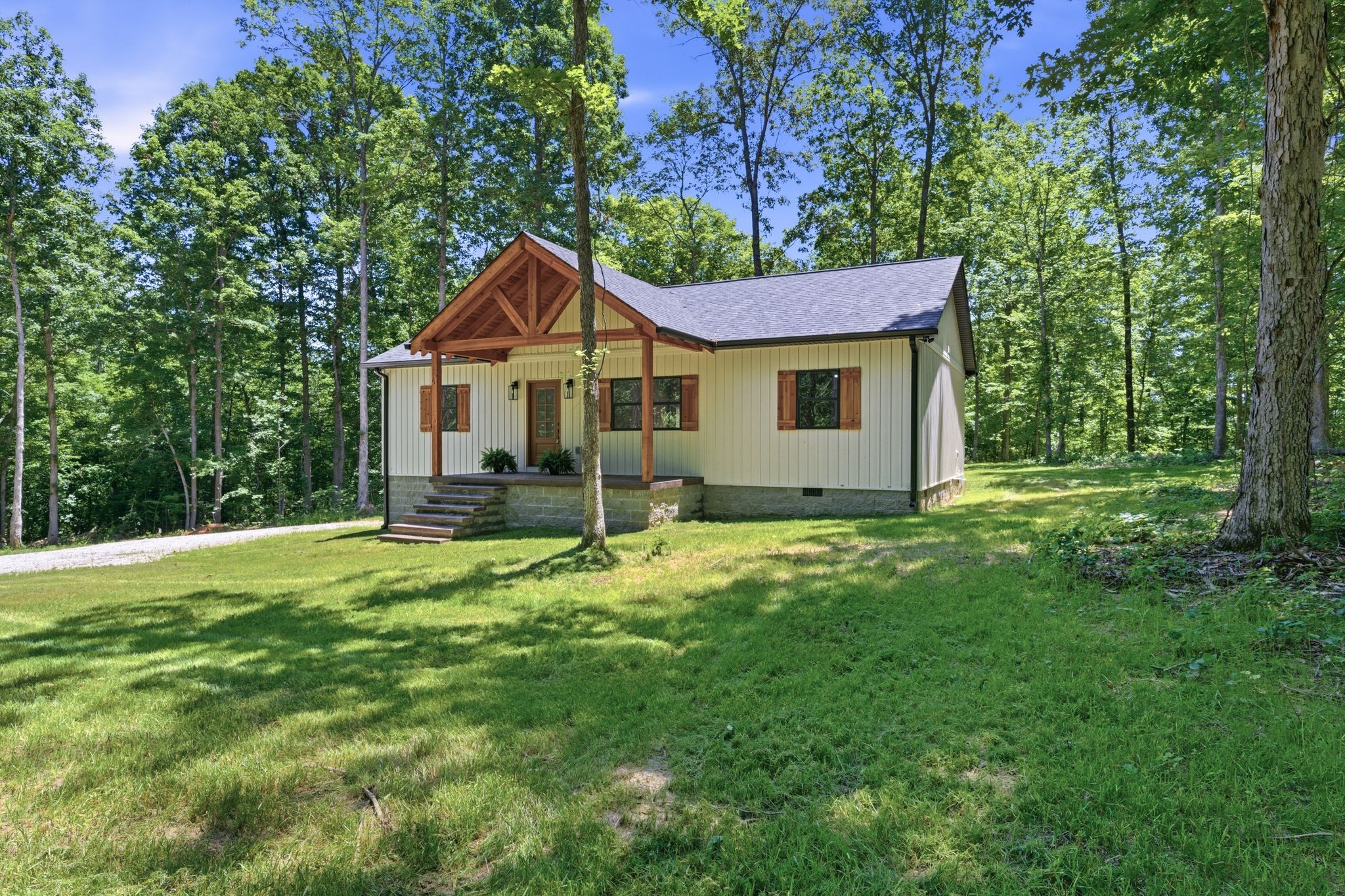 700 Hillcrest Rd