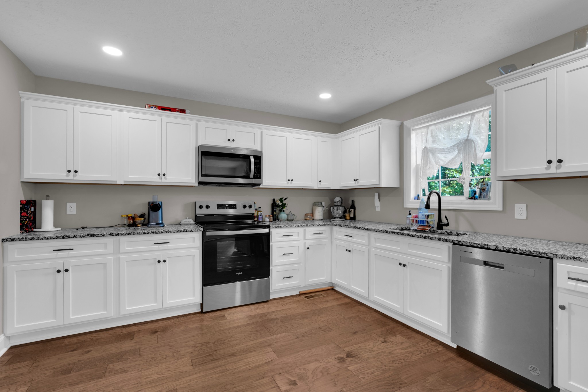 1147 Mount Herman Rd