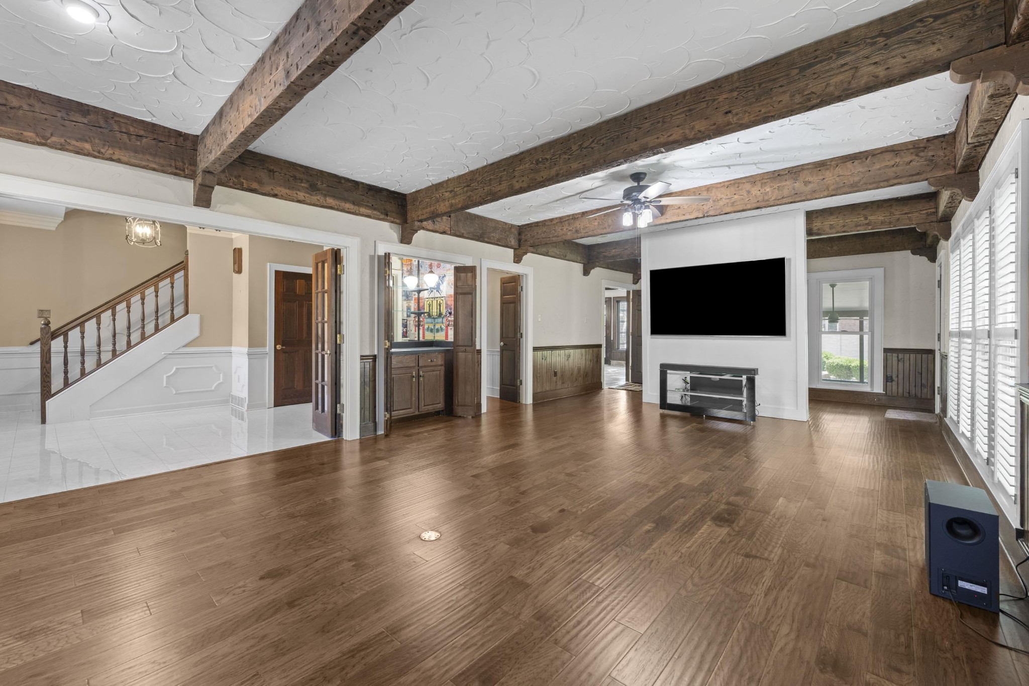 8449 LANSINGWOOD CV