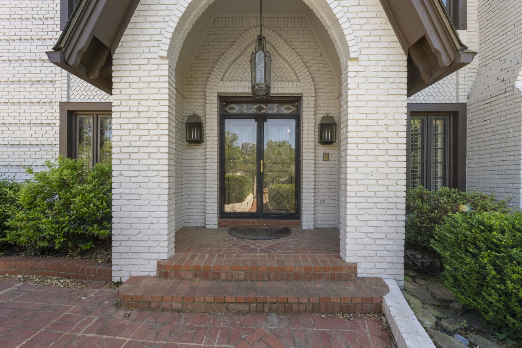 8449 LANSINGWOOD CV