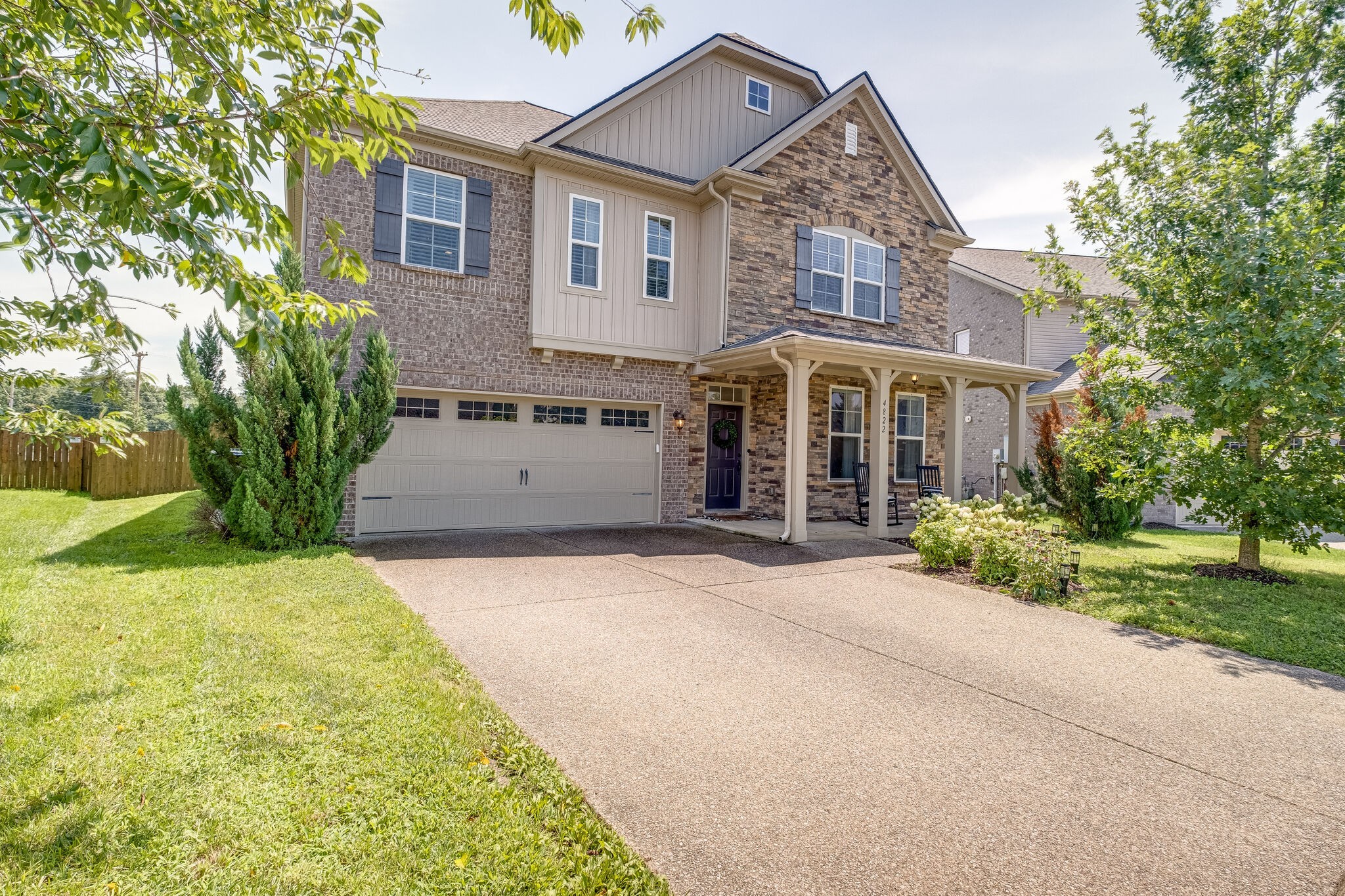 4822 Genoa Dr