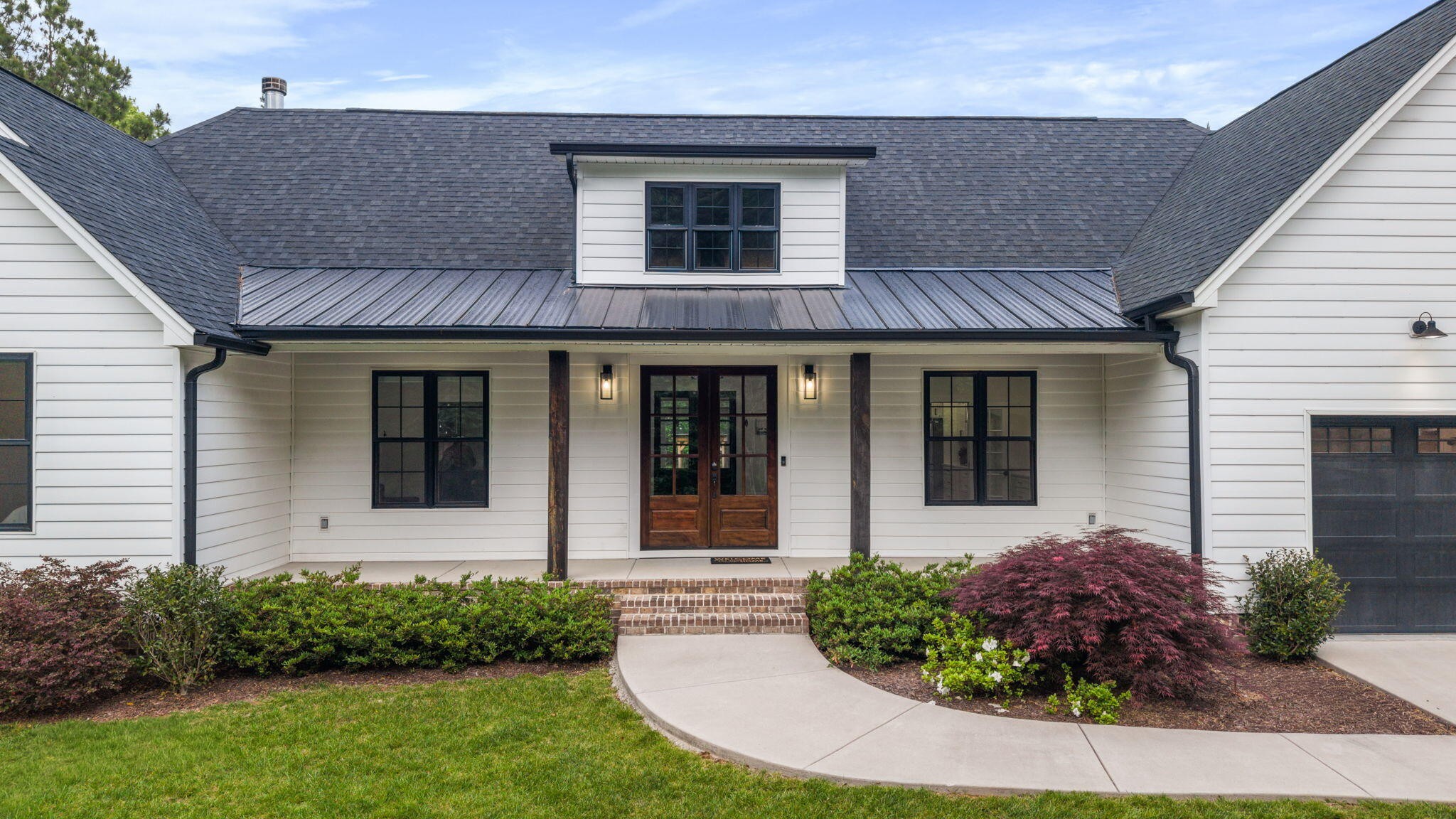 1618 Van Davis Road, NW