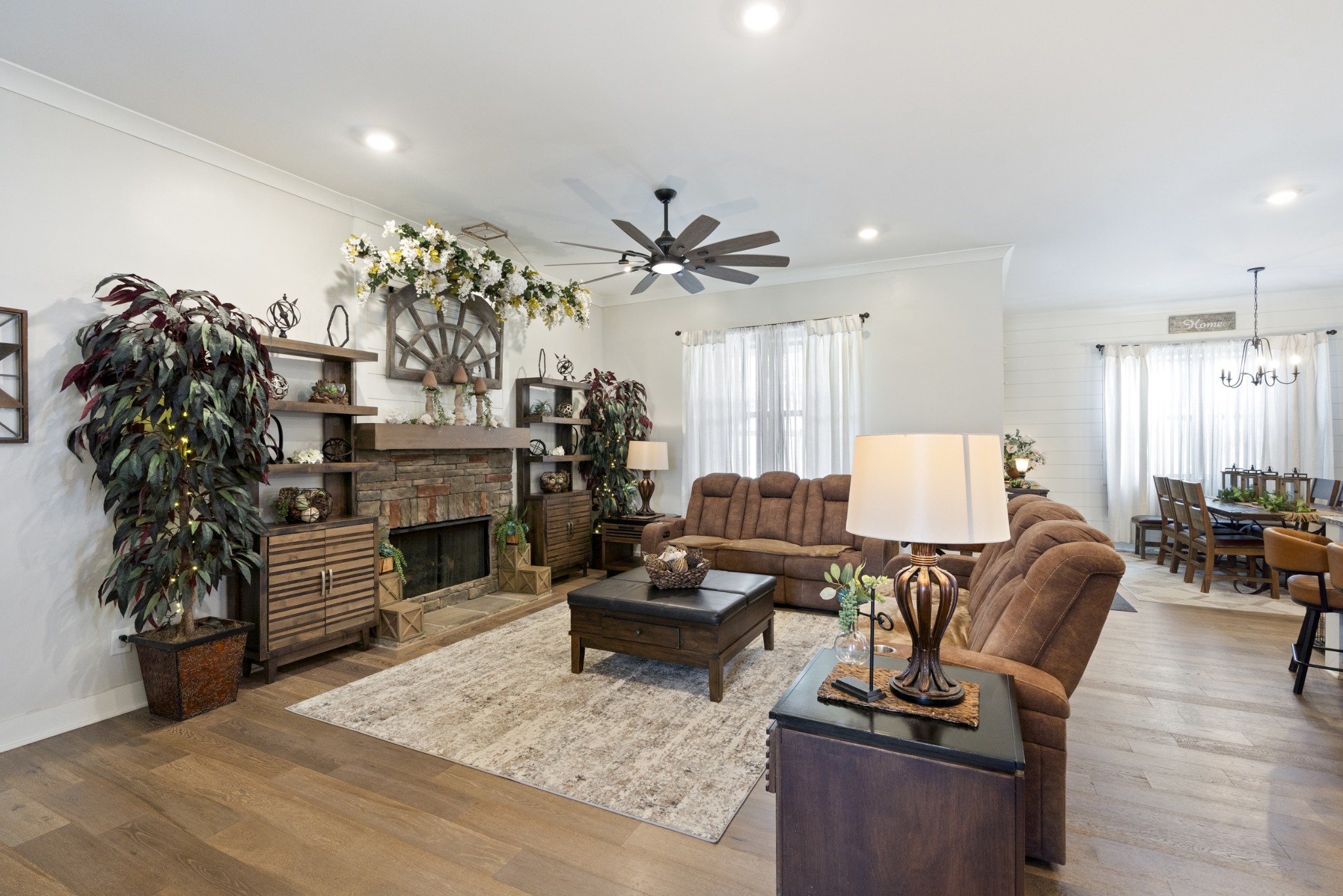 253 Hutch Ct