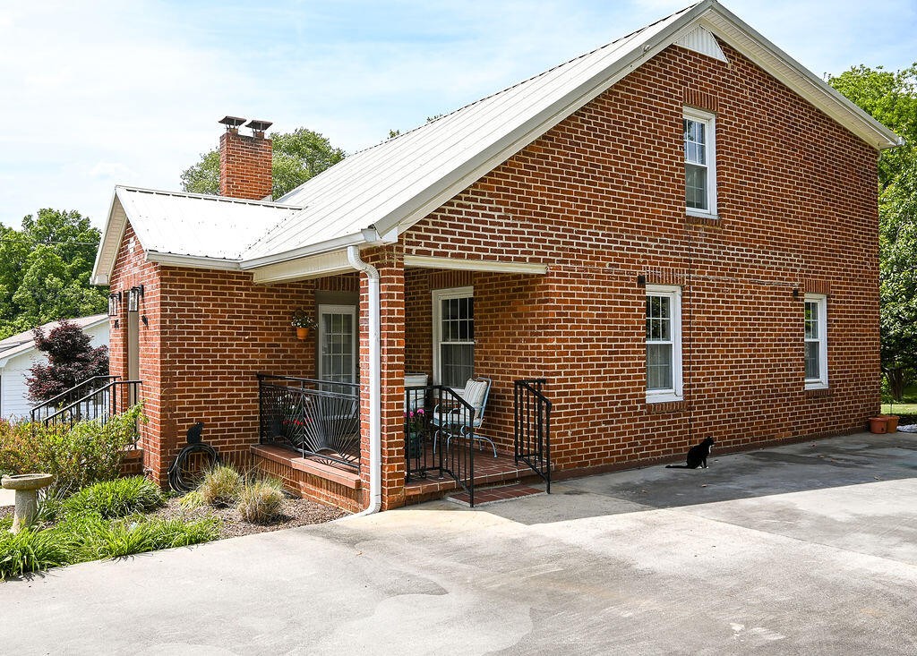 245 Hiwassee Avenue, NE